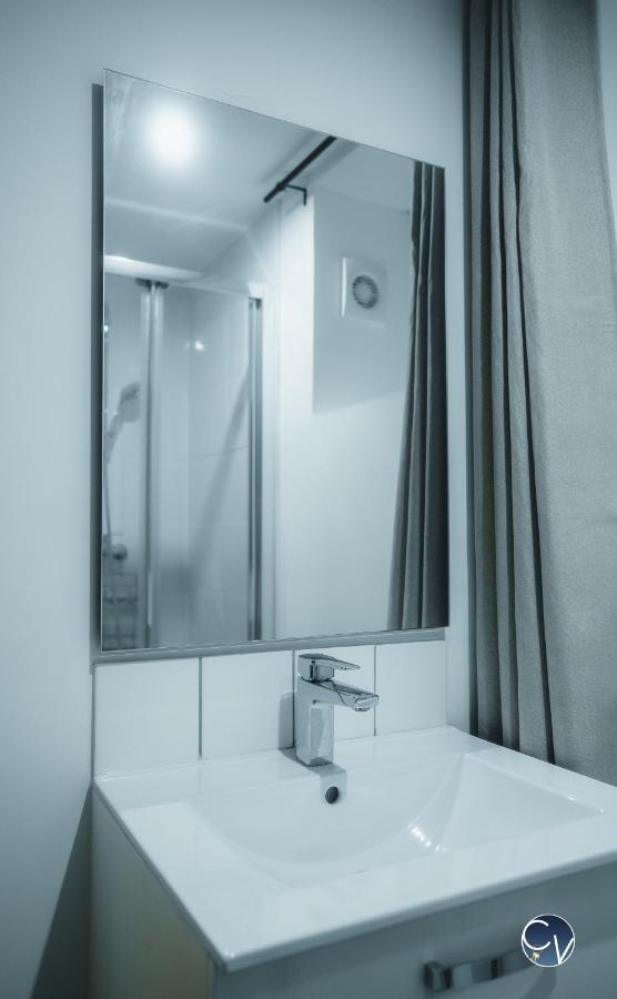 Appartement Neuf Et Moderne Dans Le Centre Ville Bagnols-sur-Cèze Eksteriør billede